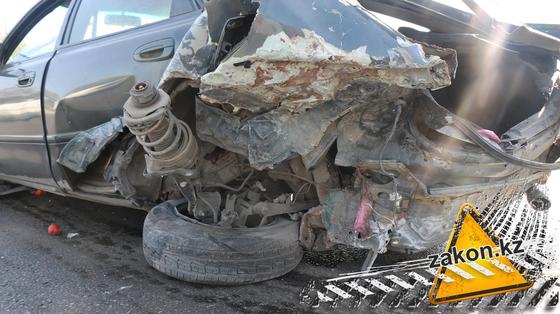 Mazda всмятку, Mitsubishi опрокинулся после столкновения на Капчагайской трассе (фото) Mazda всмятку, Mitsubishi опрокинулся после столкновения на Капчагайской трассе (фото)