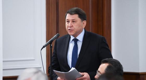 Жандарбек Бекшин стал главным санврачом Алматы Жандарбек Бекшин стал главным санврачом Алматы