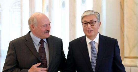 Александр Лукашенко Қасым-Жомарт Тоқаевты туған күнімен құттықтады Александр Лукашенко Қасым-Жомарт Тоқаевты туған күнімен құттықтады