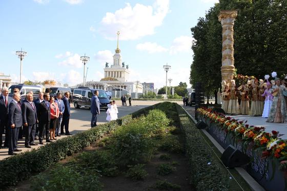 Назарбаев и Путин вместе прогулялись по Москве (фото) Назарбаев и Путин вместе прогулялись по Москве (фото)