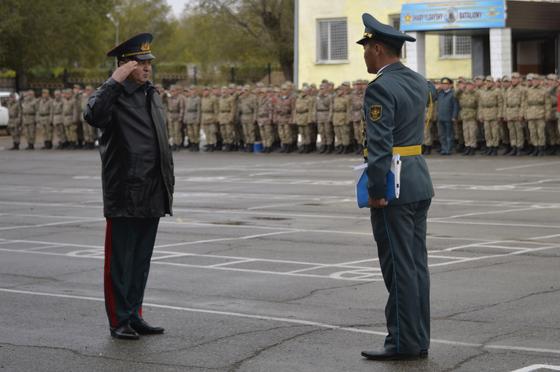 ҚР Қорғаныс министрлігінің өкілдері әскери қызметшілердің қызмет жағдайларымен және проблемалық мәселелерімен танысты ҚР Қорғаныс министрлігінің өкілдері әскери қызметшілердің қызмет жағдайларымен және проблемалық мәселелерімен танысты