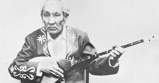 Ұлы Отан соғысы: Жау қолына түскен әйгілі қазақ күйшісі қалай аман қалды Ұлы Отан соғысы: Жау қолына түскен әйгілі қазақ күйшісі қалай аман қалды