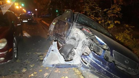 Шесть человек пострадали в массовой аварии в Алматы (фото) Шесть человек пострадали в массовой аварии в Алматы (фото)