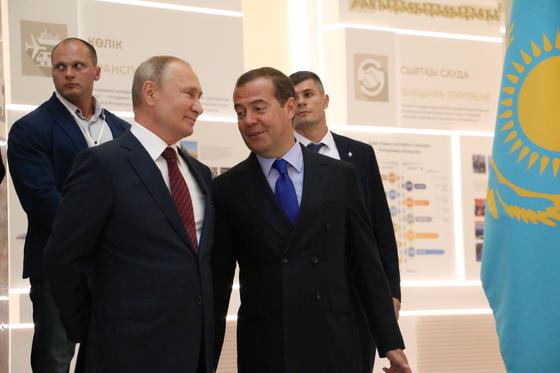 Назарбаев и Путин вместе прогулялись по Москве (фото) Назарбаев и Путин вместе прогулялись по Москве (фото)