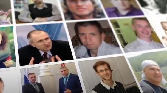 Цветные фотографии успешных улыбающихся людей Цветные фотографии успешных улыбающихся людей