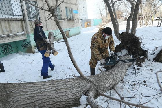 Тепло и водоснабжение восстановлено в Костанайской области после урагана Тепло и водоснабжение восстановлено в Костанайской области после урагана