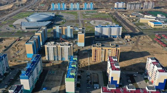 Многоэтажные дома в Семее Многоэтажные дома в Семее