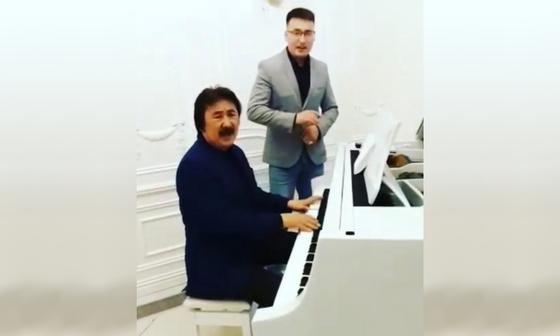 "Коронавирус, кет, кет, кет": казахстанский флешмоб набирает популярность (видео) "Коронавирус, кет, кет, кет": казахстанский флешмоб набирает популярность (видео)