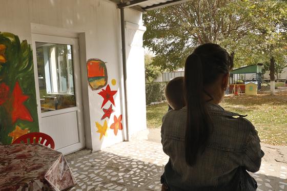 20-летняя алматинка живет в приюте для женщин, боясь сказать родным, что родила дочь 20-летняя алматинка живет в приюте для женщин, боясь сказать родным, что родила дочь