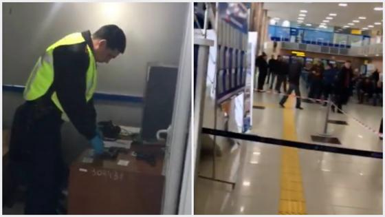Полицейский случайно выстрелил в женщину в аэропорту Атырау (видео) Полицейский случайно выстрелил в женщину в аэропорту Атырау (видео)