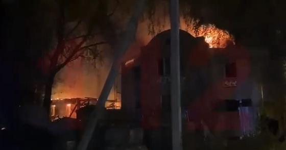 Мәскеу маңында хоспис өртенді: тоғыз адам көз жұмды (видео) Мәскеу маңында хоспис өртенді: тоғыз адам көз жұмды (видео)