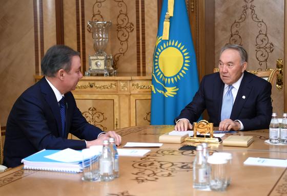 Назарбаев: Парламент должен играть ключевую роль в формировании правительства Назарбаев: Парламент должен играть ключевую роль в формировании правительства