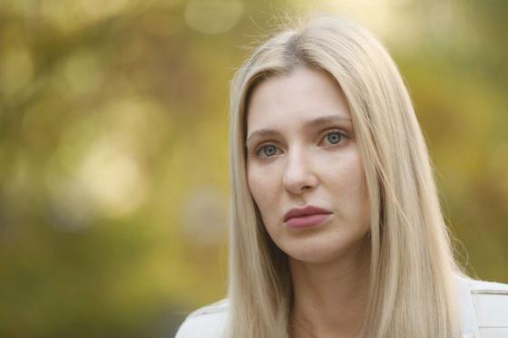 Певица Ксения Ашигалиева заявила, что находящийся под домашним арестом бывший муж гуляет в Есентае Певица Ксения Ашигалиева заявила, что находящийся под домашним арестом бывший муж гуляет в Есентае