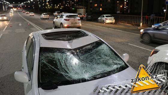 Автомобиль попал в аварию Автомобиль попал в аварию