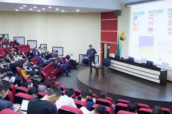 БЖЗҚ жастар мен студенттерге арнап дәріс өткізді БЖЗҚ жастар мен студенттерге арнап дәріс өткізді