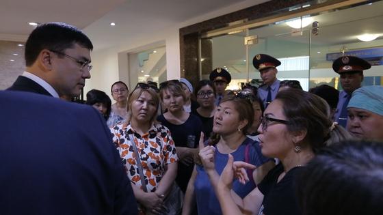 Сәуле Нұрғожина: Жеке басының проблемаларын әкімдікті қорқытып-үркіту арқылы шешкісі келетіндер бар Сәуле Нұрғожина: Жеке басының проблемаларын әкімдікті қорқытып-үркіту арқылы шешкісі келетіндер бар