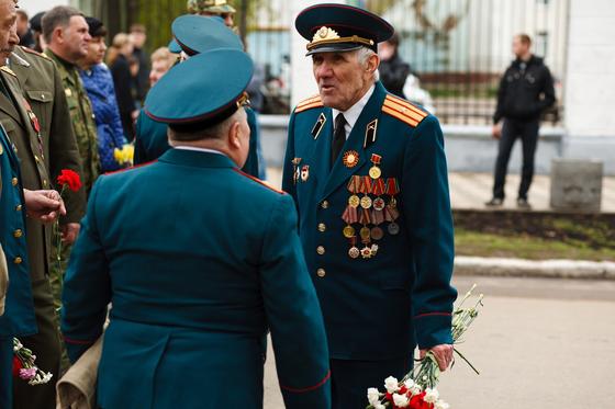Разговаривают ветераны войны Разговаривают ветераны войны