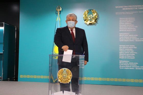 Крымбек Кушербаев Крымбек Кушербаев