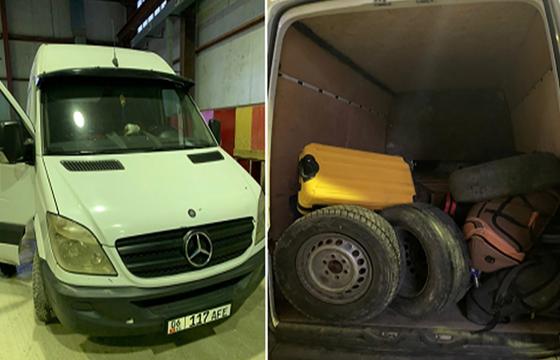 Автомобиль, задержанный на границе с РК Автомобиль, задержанный на границе с РК