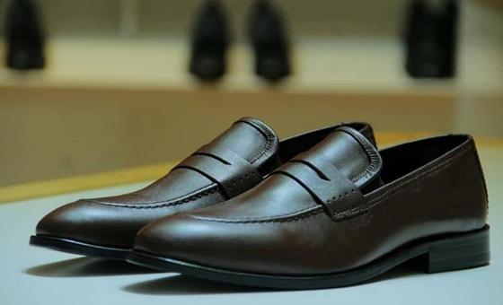 Тоқаев сатып алған аяқ киім. Фото: facebook.com/shoes.republic.kazakhstan Тоқаев сатып алған аяқ киім. Фото: facebook.com/shoes.republic.kazakhstan
