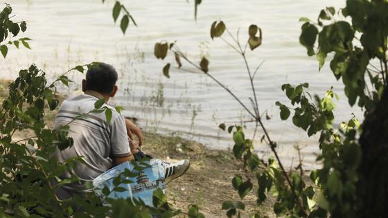 "Водичка тепленькая": как алматинцы спасаются от жары во время карантина "Водичка тепленькая": как алматинцы спасаются от жары во время карантина