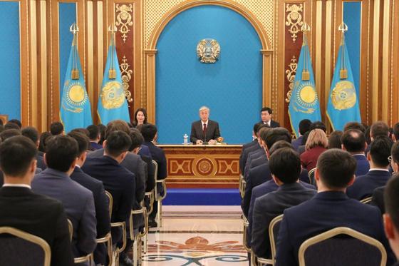 Как Токаев принимал в Акорде участников президентского резерва Как Токаев принимал в Акорде участников президентского резерва