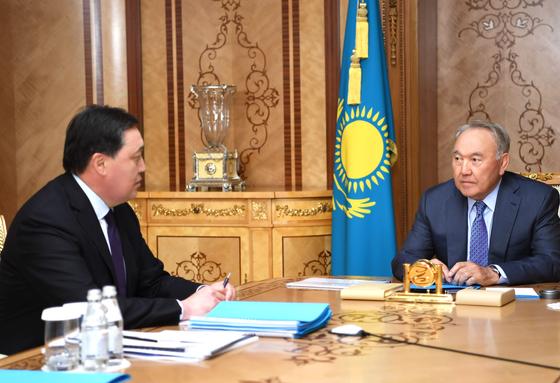 Нурсултан Назарбаев принял Аскарар Мамина Нурсултан Назарбаев принял Аскарар Мамина