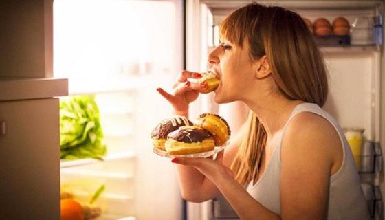 Ученые нашли причину переедания Ученые нашли причину переедания