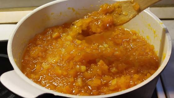 Варенье из тыквы с апельсинами варится Варенье из тыквы с апельсинами варится