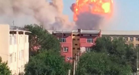 Взрывы в Арыси: жителей срочно эвакуируют из города Взрывы в Арыси: жителей срочно эвакуируют из города