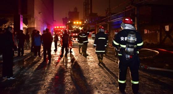 Число жертв взрыва на химзаводе в Китае возросло до 64 человек Число жертв взрыва на химзаводе в Китае возросло до 64 человек