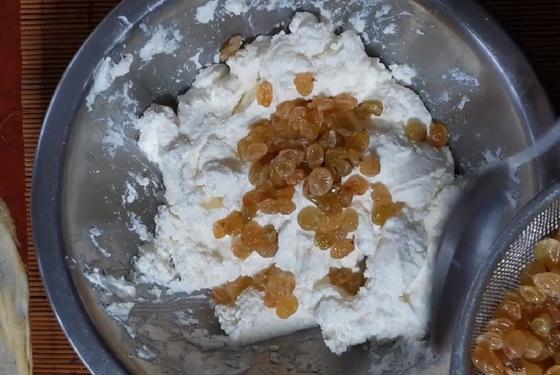 блинчики на молоке тонкие с творогом и изюмом рецепт. Смотреть фото блинчики на молоке тонкие с творогом и изюмом рецепт. Смотреть картинку блинчики на молоке тонкие с творогом и изюмом рецепт. Картинка про блинчики на молоке тонкие с творогом и изюмом рецепт. Фото блинчики на молоке тонкие с творогом и изюмом рецепт