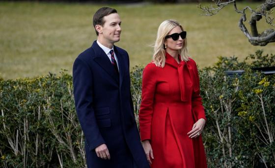 Семья Трампа нарушила карантин ради еврейского праздника Семья Трампа нарушила карантин ради еврейского праздника