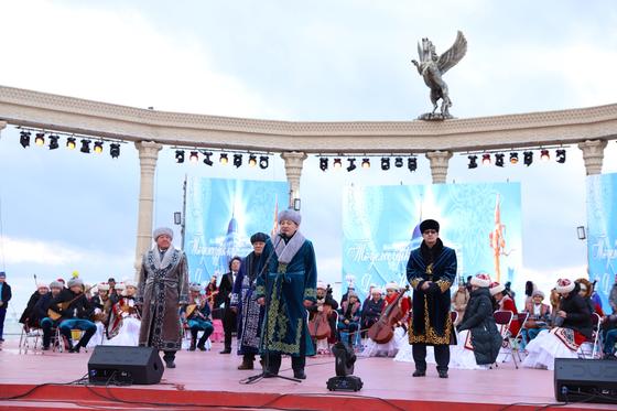 В Актау открыли Площадь Мифов В Актау открыли Площадь Мифов