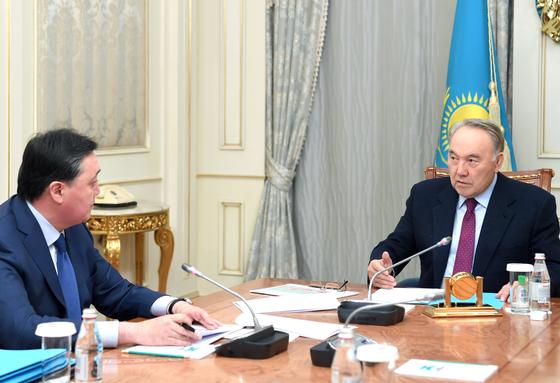 Назарбаев: Ситуация в экономике неплохая Назарбаев: Ситуация в экономике неплохая