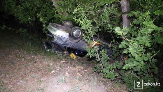 Автомобиль попал в аварию Автомобиль попал в аварию