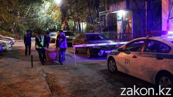 Пьяницы, наркоманы и пробки: с чем сталкиваются врачи скорой помощи в Алматы (фото, видео) Пьяницы, наркоманы и пробки: с чем сталкиваются врачи скорой помощи в Алматы (фото, видео)