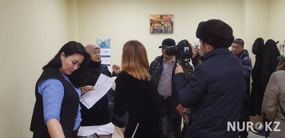 «Нұрлы үй»: Ақтөбеде баспана аламыз деп алданғандар жылармен күйге түсті (фото) «Нұрлы үй»: Ақтөбеде баспана аламыз деп алданғандар жылармен күйге түсті (фото)