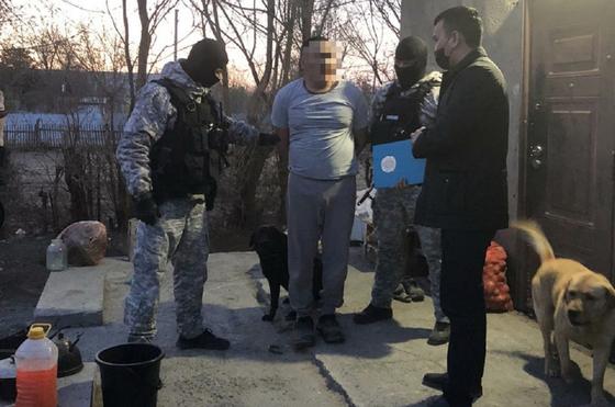 Егеря заподозрили в убийстве краснокнижных животных в Алматинской области (фото) Егеря заподозрили в убийстве краснокнижных животных в Алматинской области (фото)