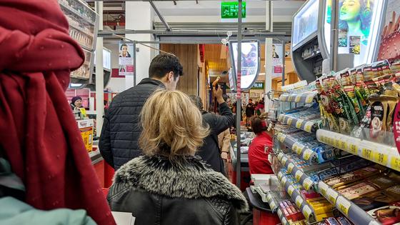 Магнум и Small не будут работать в эти выходные в Алматы Магнум и Small не будут работать в эти выходные в Алматы