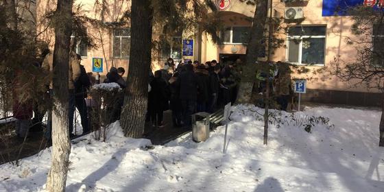 Саин призвала алматинцев сдавать кровь для пострадавших во время авиакатастрофы Саин призвала алматинцев сдавать кровь для пострадавших во время авиакатастрофы