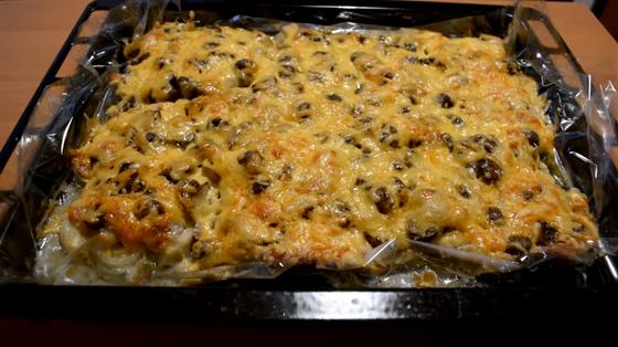 Мясо по-французски на противне Мясо по-французски на противне