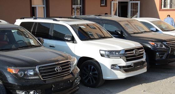 Угнанный Land Cruiser 200 вернули россиянину туркестанские полицейские (фото) Угнанный Land Cruiser 200 вернули россиянину туркестанские полицейские (фото)