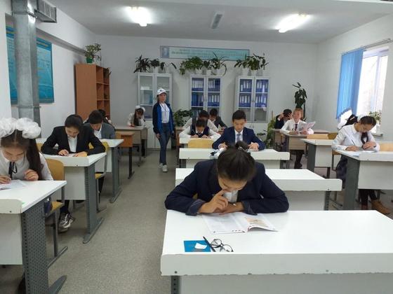 Школьники получили гаджеты для дистанционного обучения на карантине Школьники получили гаджеты для дистанционного обучения на карантине