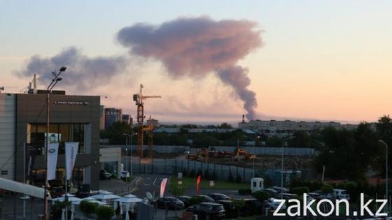 Столб дыма над городом Столб дыма над городом