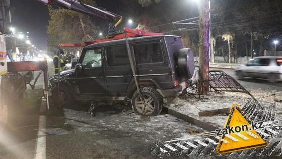 Актриса погибла в ДТП в центре Астаны Актриса погибла в ДТП в центре Астаны