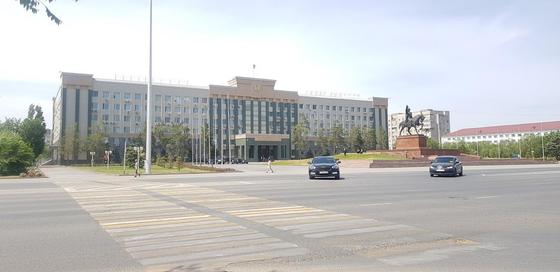Ақтөбедегі теракт оқиғасына қатысқан 28 адамның нешеуі бостандыққа шықты (фото) Ақтөбедегі теракт оқиғасына қатысқан 28 адамның нешеуі бостандыққа шықты (фото)