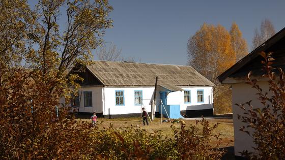 здание школы в Бибакане здание школы в Бибакане