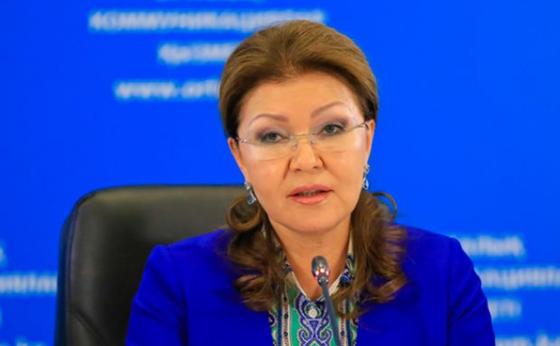 Дариға Назарбаева оқырмандарды жағымсыз жаңалықтар қызықтыратынын мәлімдеді Дариға Назарбаева оқырмандарды жағымсыз жаңалықтар қызықтыратынын мәлімдеді