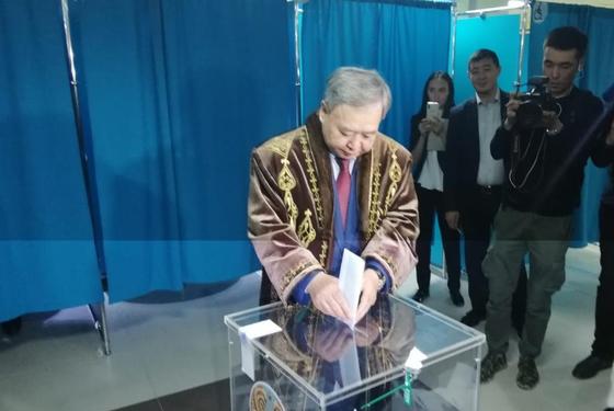Қазақстанда президент сайлауы басталды Қазақстанда президент сайлауы басталды